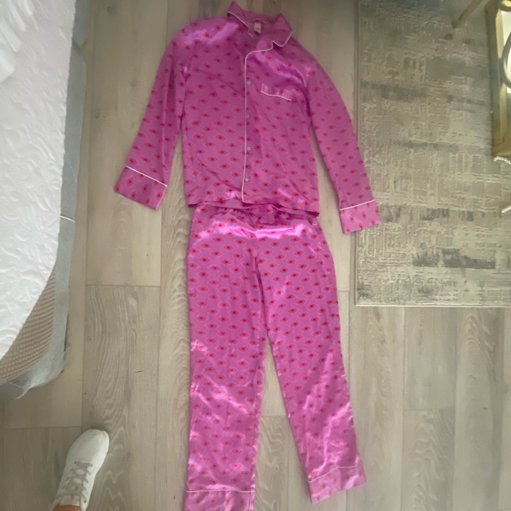 Victoria’s Secret silk pajamas xs